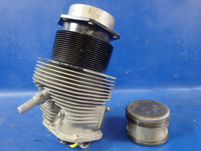 641917 Continental O-200A - Cylinder With Vales Springs W/ Piston Valves (Old style-Steel Bore)